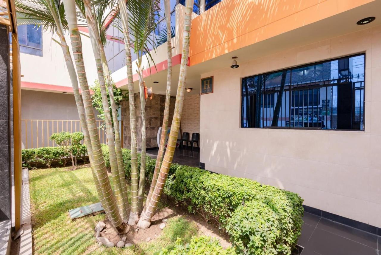 Hotel Savoy איקה מראה חיצוני תמונה