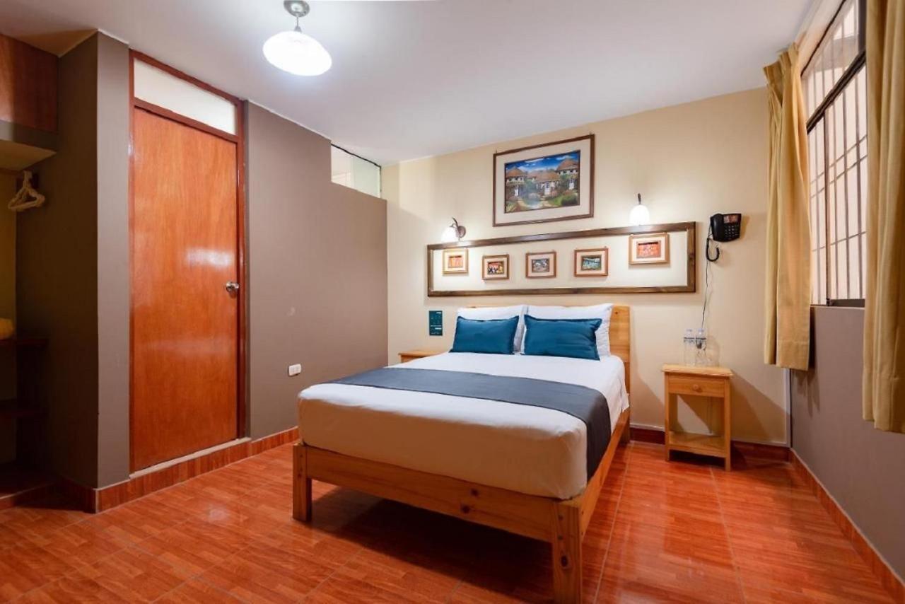 Hotel Savoy איקה מראה חיצוני תמונה