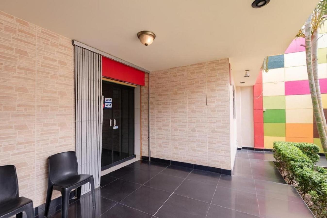 Hotel Savoy איקה מראה חיצוני תמונה